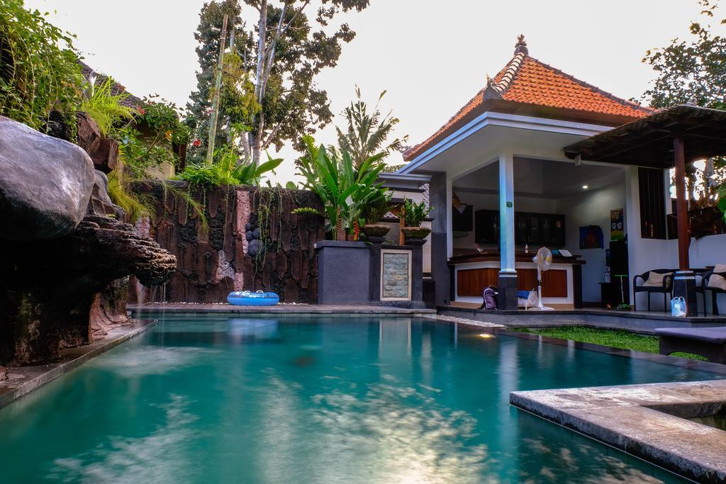 Bumbung Sari Villa Ubud Exteriör bild